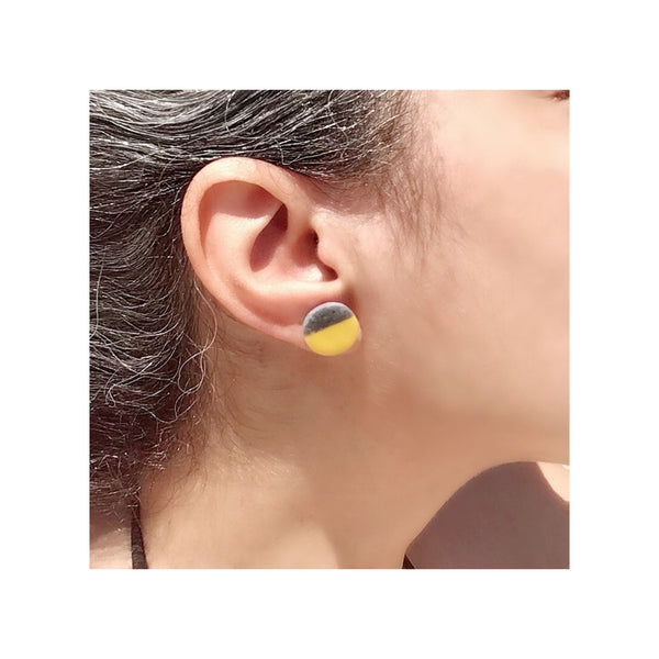 Round stud earrings ORBE